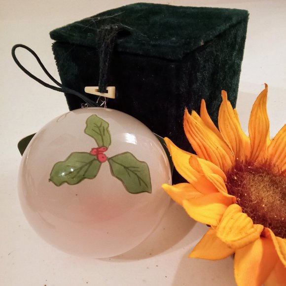 🎁NIB NWT Holiday Editions Christmas Hand Painted Glass Ornament in Box - Picture 7 of 8